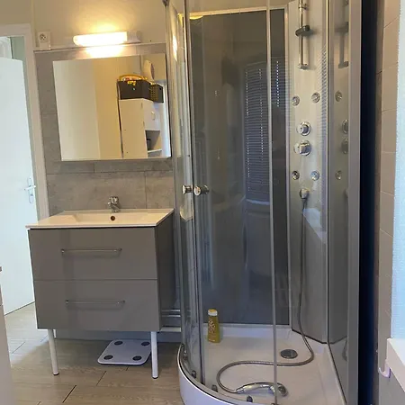 Maison A 1km Du Circuit Des 24h Du Mans Апартаменты Ле-Ман